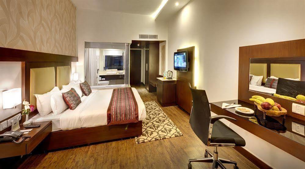 Hotel Hindusthan International,
